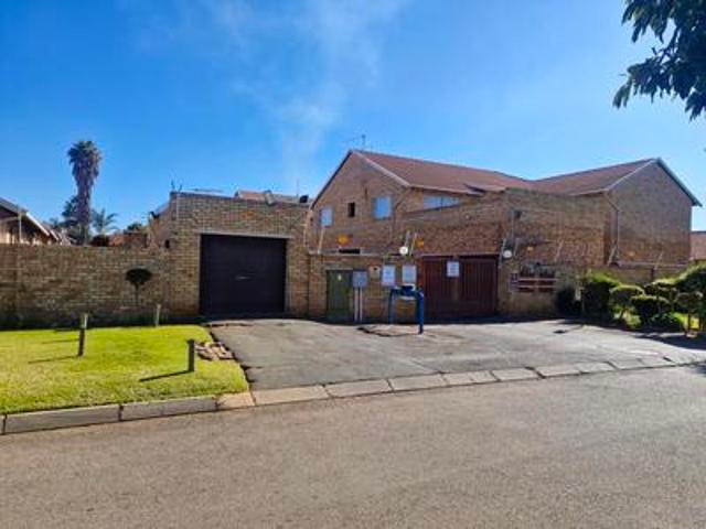 Townhouse for sale in Ekurhuleni, Gauteng