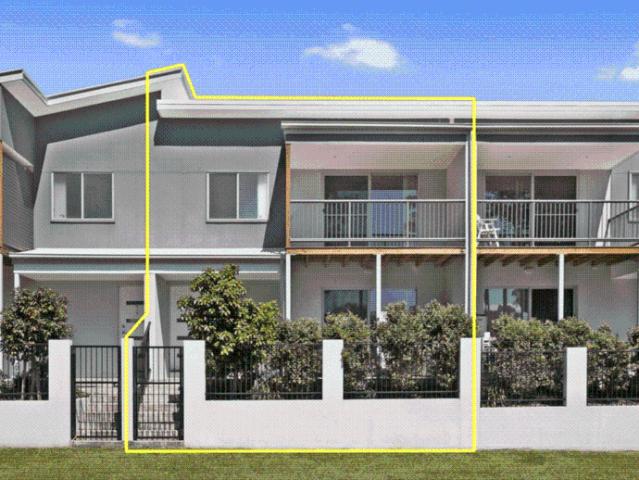 Townhouse for rent in Fernbrook, Queensland