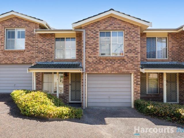 Townhouse for sale in Newcastle, Newcastle-Maitland