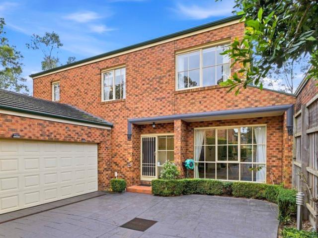 Townhouse for sale in Camerons Creek, Victoria