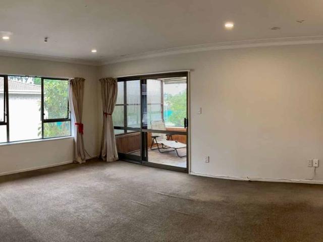 Townhouse for rent in Hillersden