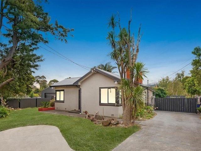 Townhouse for sale in Camerons Creek, Victoria