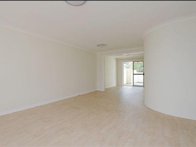 Townhouse for rent in Victoria Park, Town of Victoria Park