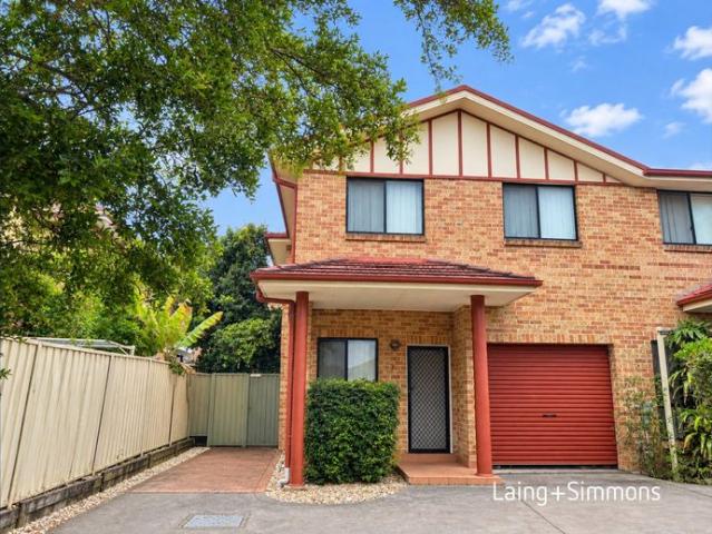Townhouse for rent in Sydney, New South Wales