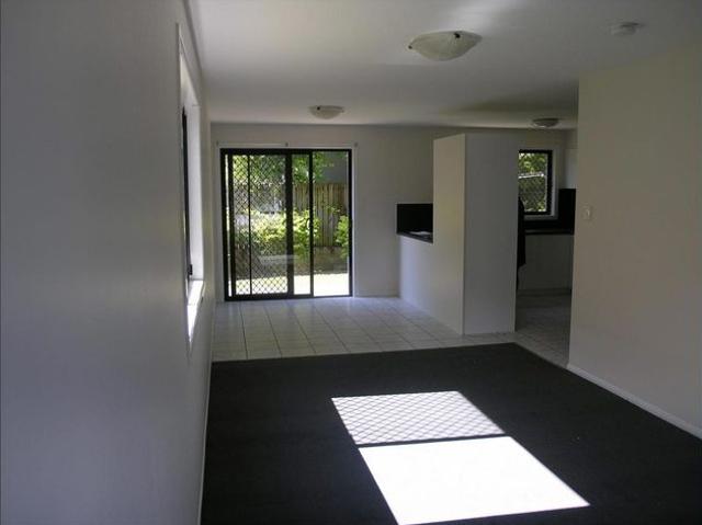 Townhouse for rent in Toombul, Queensland
