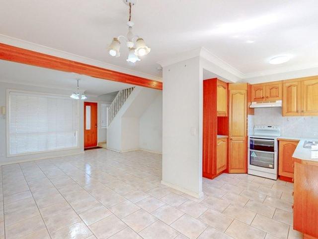 Townhouse for rent in Toombul, Queensland
