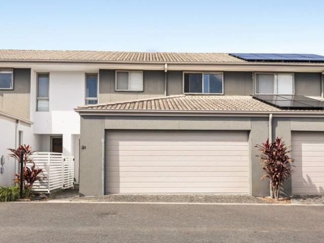 Townhouse for sale in Toombul, Queensland