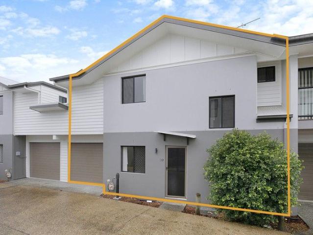 Townhouse for sale in Toombul, Queensland