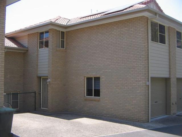 Townhouse for rent in Fernbrook, Queensland