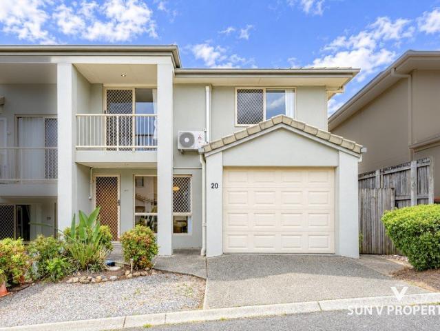 Townhouse for sale in Calamvale Crescent, Greater Brisbane