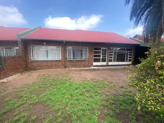 Townhouse for sale in Middelburg, Eastern Cape