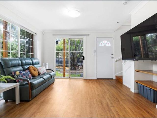 Townhouse for rent in Methul, Queensland