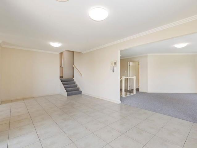 Townhouse for rent in Gosford, New South Wales