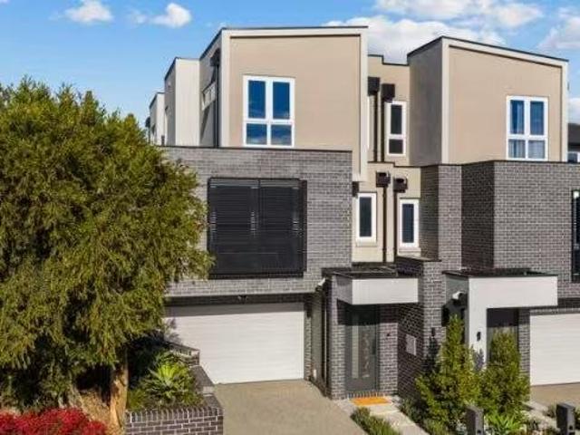 Townhouse for sale in Camerons Creek, Victoria