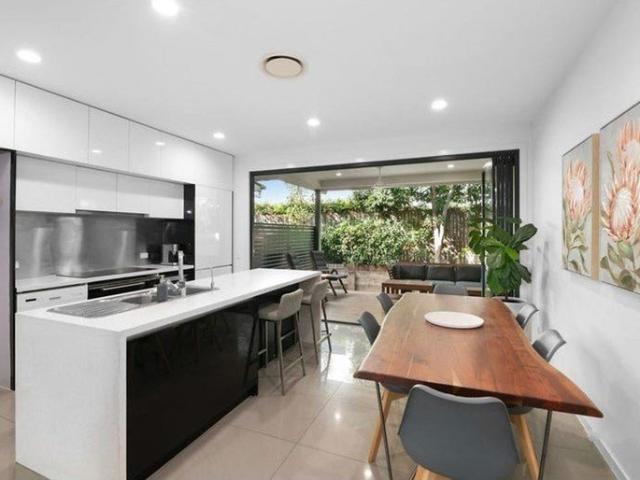 Townhouse for rent in Toombul, Queensland