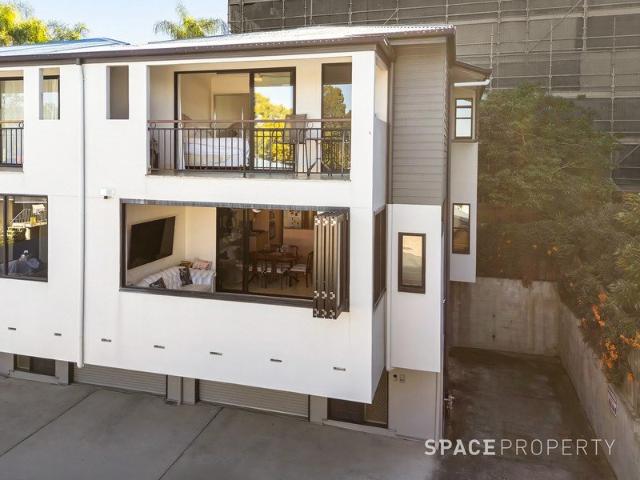 Townhouse for sale in Toombul, Queensland