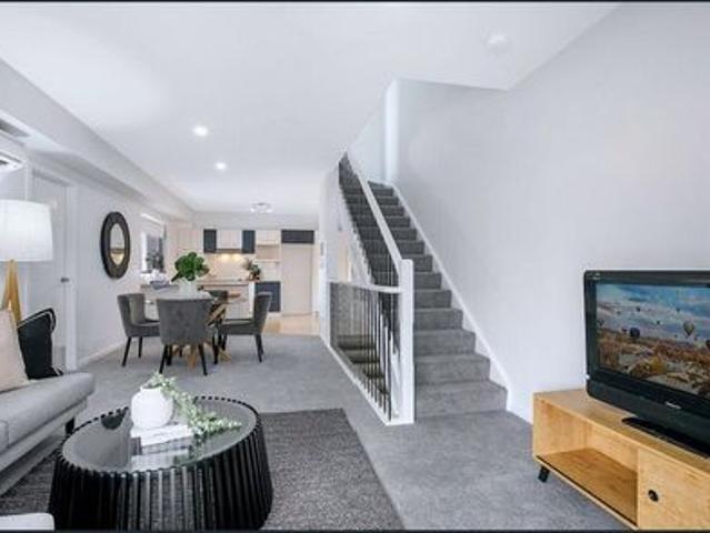 Townhouse for rent in Carina, Greater Brisbane