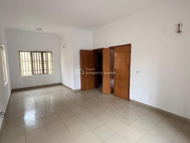 Flat for rent in Eti Osa, Lagos