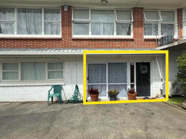 House for rent in Three Kings, Oroua County