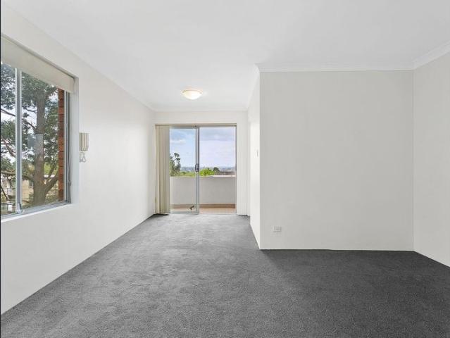 Apartment for rent in Lower North Shore, Sydney