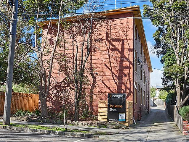Apartment for rent in St Kilda East, Melbourne