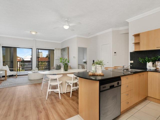Apartment for sale in Indooroopilly, Greater Brisbane