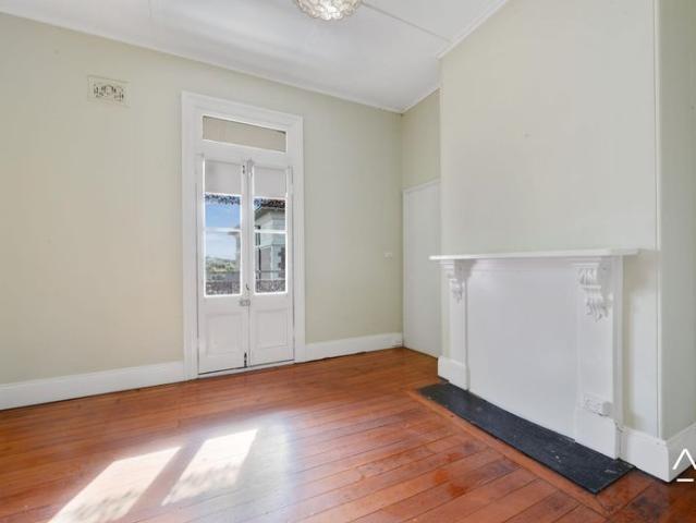 Townhouse for rent in Sydney, New South Wales