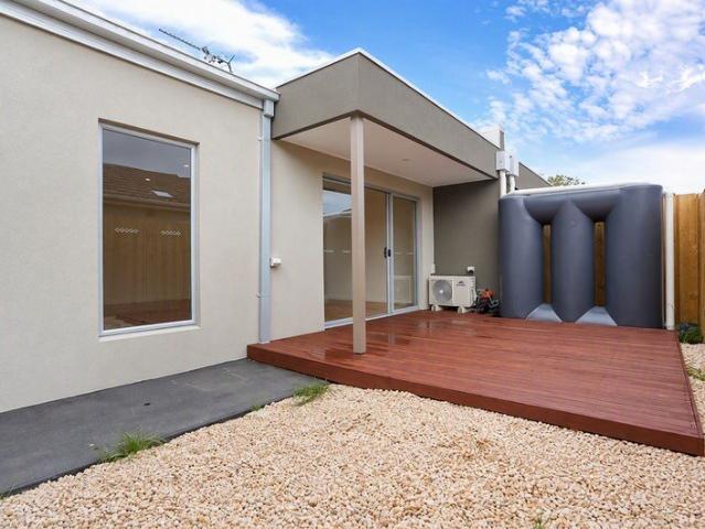 Townhouse for rent in Maidstone, Melbourne