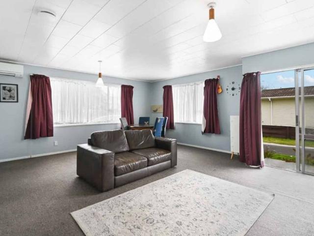 House for rent in Hamilton Central, Hamilton City
