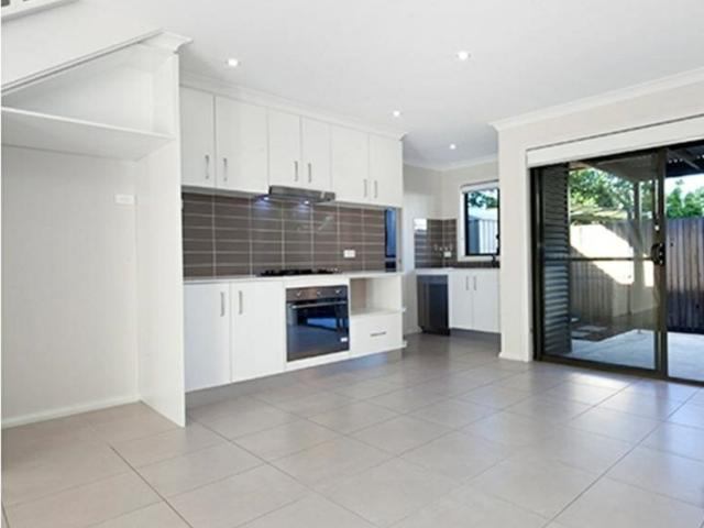 Townhouse for rent in Queanbeyan, New South Wales
