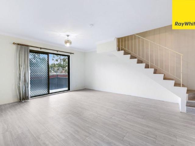 Townhouse for rent in Marsfield, Sydney