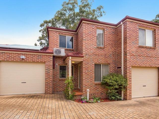 Townhouse for rent in Sydney, New South Wales
