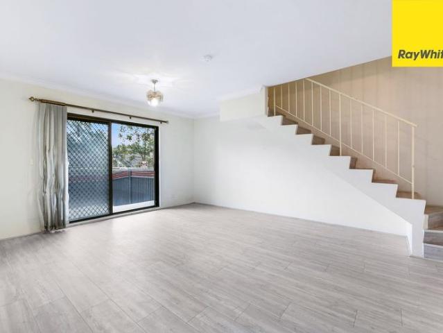 Townhouse for rent in Marsfield, Sydney