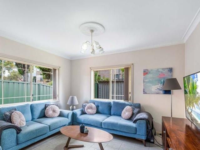 Townhouse for rent in Sydney, New South Wales