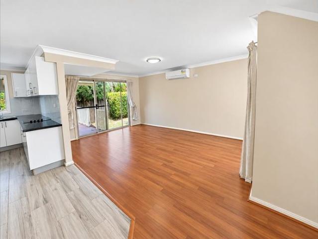 Townhouse for rent in Baulkham Hills, Sydney