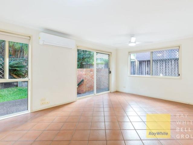 Townhouse for rent in Fernbrook, Queensland
