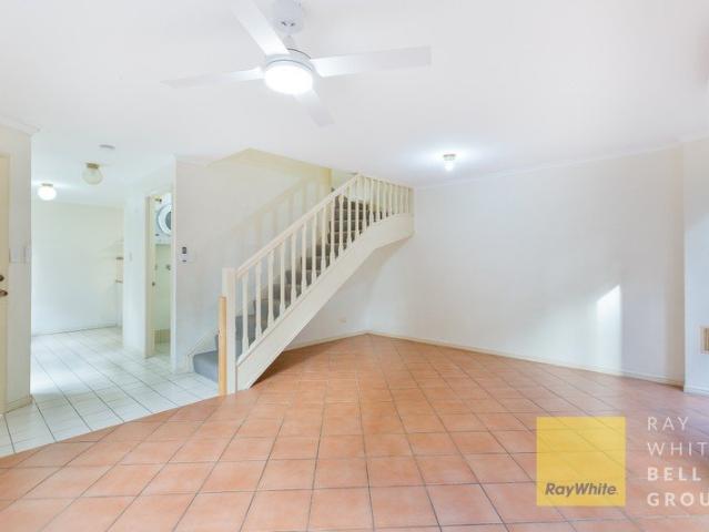 Townhouse for rent in Fernbrook, Queensland