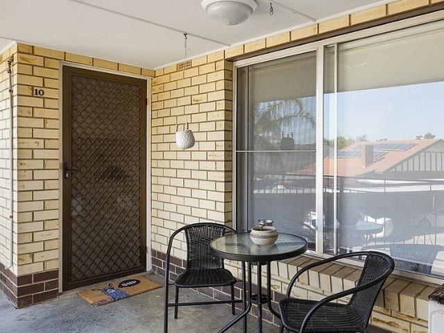 Apartment for rent in Brooklyn, Victoria