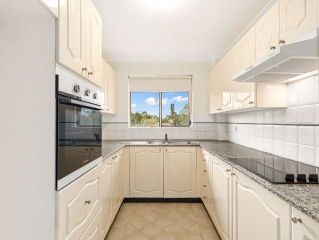 Apartment for rent in Lower North Shore, Sydney