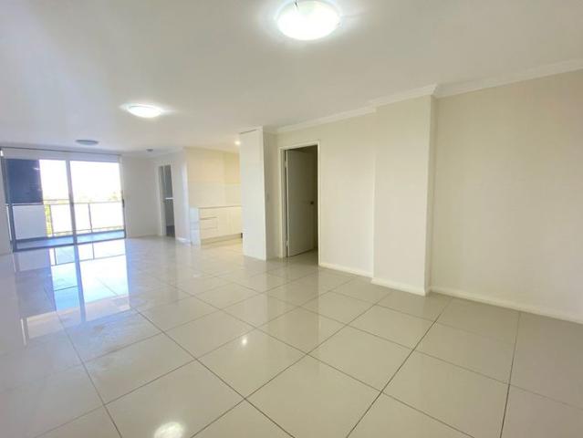 Apartment for rent in Mays Hill, Sydney