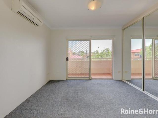 Townhouse for rent in Sydney, New South Wales