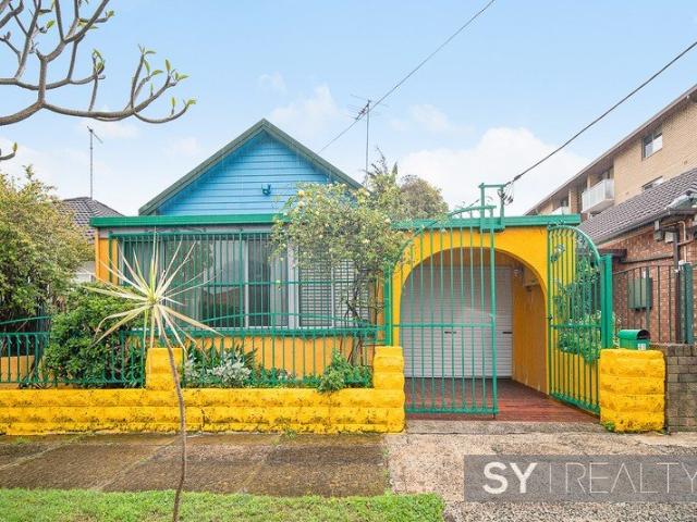 House for rent in Eastlakes, Sydney