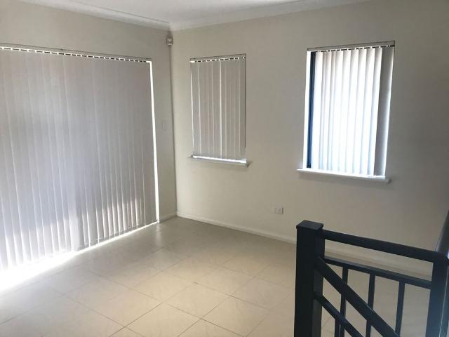 Townhouse for rent in Como, Western Australia