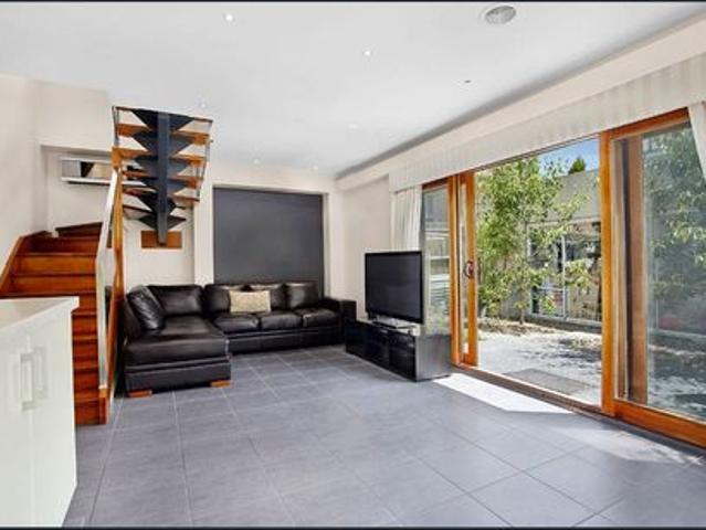 Townhouse for rent in Camerons Creek, Victoria