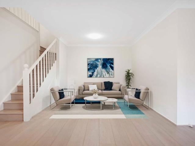 Townhouse for rent in Sydney, New South Wales