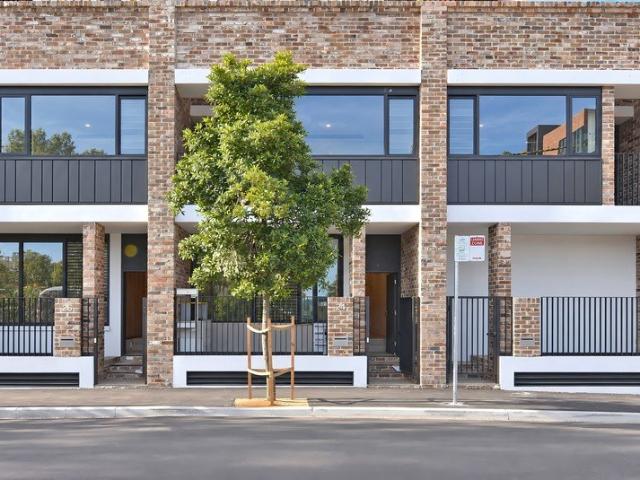 Townhouse for rent in Sydney, New South Wales