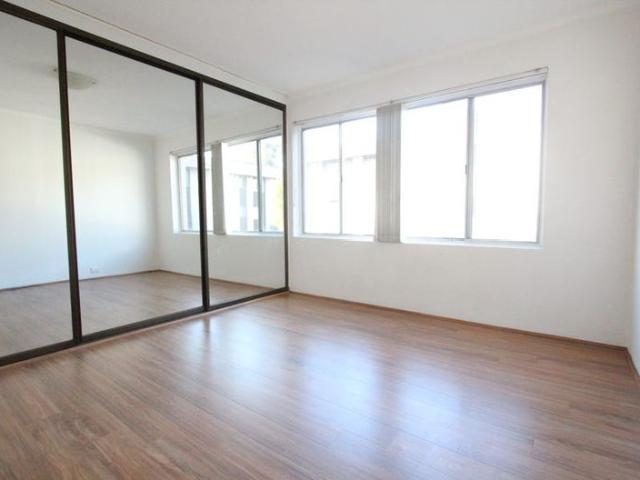 Apartment for rent in Sydney, Liverpool City Council