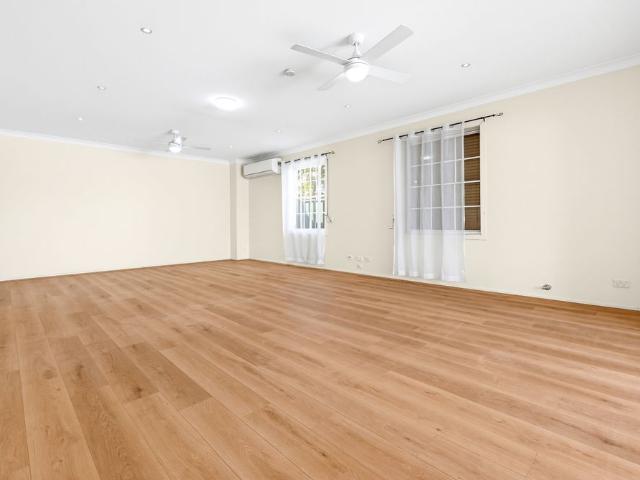House for rent in St Clair, Sydney