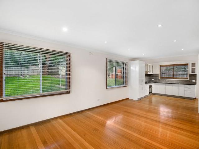House for rent in Yallambie, Melbourne