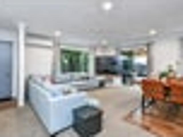 House for sale in Awhitu